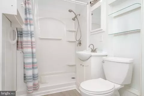 Bath - 1 Yawmeter Dr, Middle River, MD 21220 photo 1 of 1