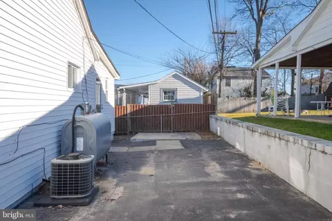 Exterior - 1 Yawmeter Dr, Middle River, MD 21220 photo 5 of 11