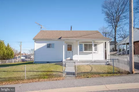 1 Yawmeter Dr, Middle River, MD 21220