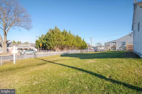 Exterior - 1 Yawmeter Dr, Middle River, MD 21220 photo 6 of 11