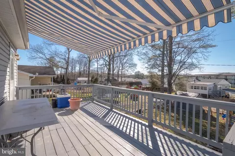 Exterior - 412 Crisfield Rd, Middle River, MD 21220 photo 11 of 13