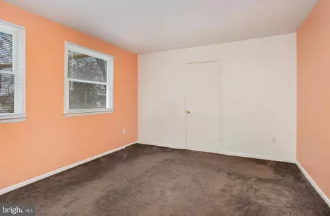 Bedroom - 4313 E Joppa Rd, Nottingham, MD 21236 photo 3 of 5