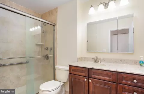 Bath - 4313 E Joppa Rd, Nottingham, MD 21236 photo 2 of 4