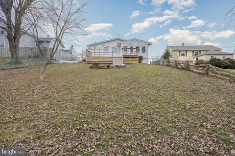 Exterior - 4313 E Joppa Rd, Nottingham, MD 21236 photo 4 of 8