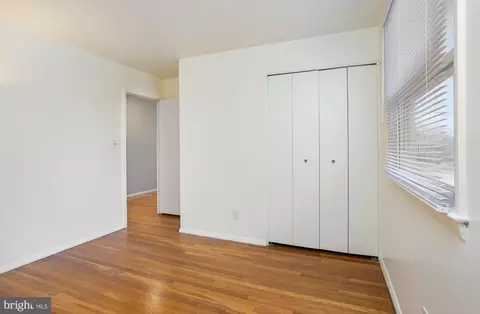 Bedroom - 4313 E Joppa Rd, Nottingham, MD 21236 photo 2 of 5