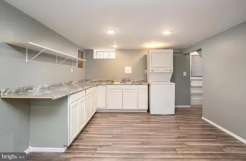 Kitchen - 4313 E Joppa Rd, Nottingham, MD 21236 photo 4 of 4