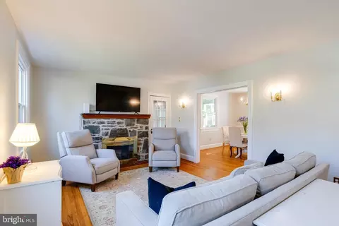 Living - 1237 Greystone Rd, Halethorpe, MD 21227 photo 1 of 7