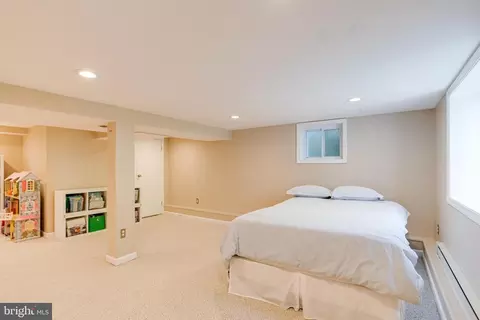 Bedroom - 1237 Greystone Rd, Halethorpe, MD 21227 photo 15 of 16