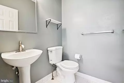 Bath - 43 Stridesham Ct, Baltimore, MD 21209 photo 1 of 5