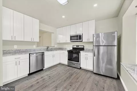 Kitchen - 12132 Sugar Ml, Middle River, MD 21220 photo 4 of 6