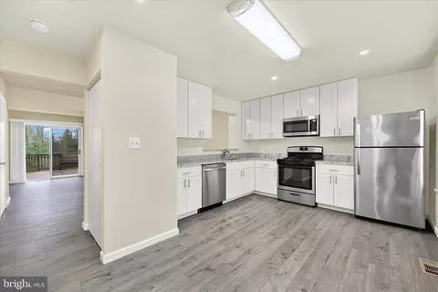 Kitchen - 12132 Sugar Ml, Middle River, MD 21220 photo 1 of 6