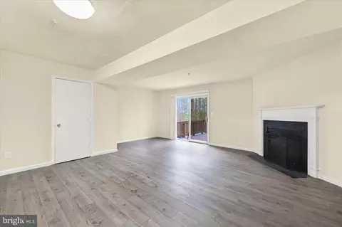 Living - 12132 Sugar Ml, Middle River, MD 21220 photo 2 of 4