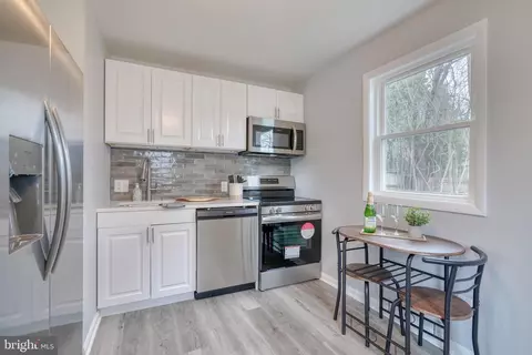 Kitchen - 5 Torque Way, Middle River, MD 21220 photo 2 of 5