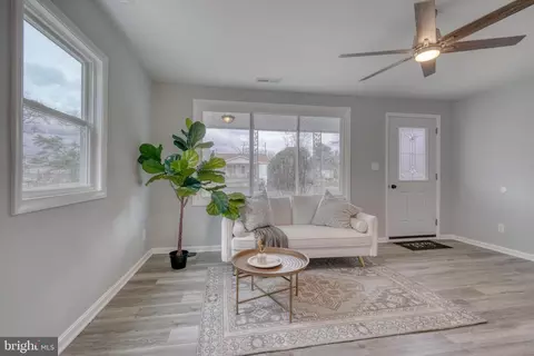 Living - 5 Torque Way, Middle River, MD 21220 photo 2 of 3