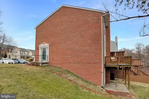Exterior - 1 Par Three Way, Baltimore, MD 21209 photo 6 of 11