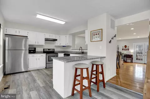 Kitchen - 1 Par Three Way, Baltimore, MD 21209 photo 2 of 5