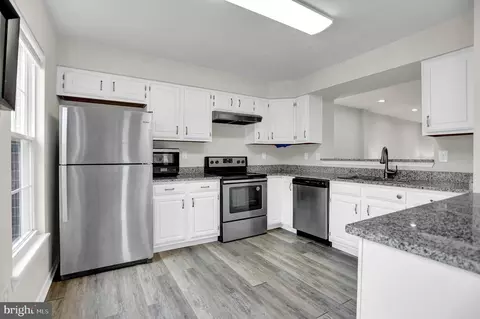 Kitchen - 1 Par Three Way, Baltimore, MD 21209 photo 1 of 5