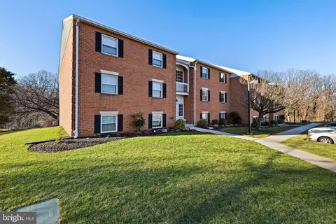 10 Belmullet Ct #302, Lutherville Timonium, MD 21093
