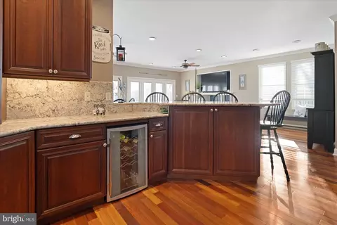 Kitchen - 3664 Galloway Rd, Middle River, MD 21220 photo 4 of 6