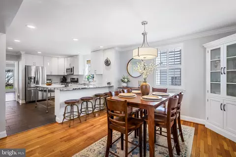 Dining - 622 Murdock Rd, Baltimore, MD 21212 photo 2 of 2