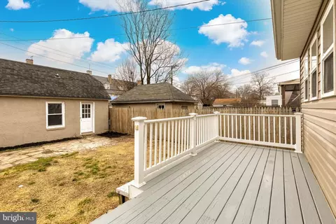 Exterior - 6 Eastship Rd, Dundalk, MD 21222 photo 3 of 5