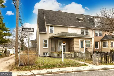 Exterior - 6 Eastship Rd, Dundalk, MD 21222 photo 2 of 5