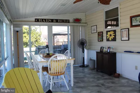 Exterior - 2404 Oak Manor Rd, Sparrows Point, MD 21219 photo 5 of 15