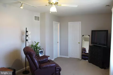 Bedroom - 2404 Oak Manor Rd, Sparrows Point, MD 21219 photo 5 of 7