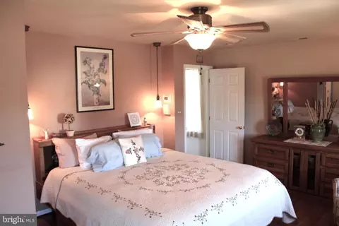 Bedroom - 2404 Oak Manor Rd, Sparrows Point, MD 21219 photo 7 of 7