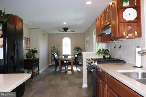 Kitchen - 2404 Oak Manor Rd, Sparrows Point, MD 21219 photo 4 of 4