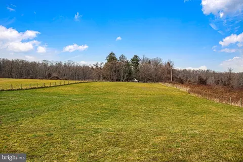 Exterior - 13526 Bottom Rd, Hydes, MD 21082 photo 6 of 22