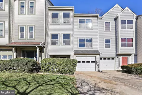 5631 Ringwood Dr #5631, Halethorpe, MD 21227