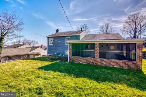 Exterior - 1106 Raven Dr, Baltimore Highlands, MD 21227 photo 10 of 13