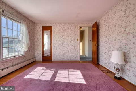 Bedroom - 1106 Raven Dr, Baltimore Highlands, MD 21227 photo 2 of 3