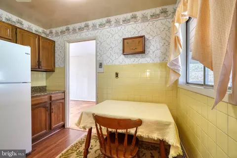 Kitchen - 1106 Raven Dr, Baltimore Highlands, MD 21227 photo 2 of 5