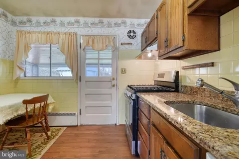 Kitchen - 1106 Raven Dr, Baltimore Highlands, MD 21227 photo 5 of 5