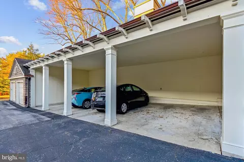 Exterior - 7 Devon Hill Rd #A5, Baltimore, MD 21210 photo 4 of 4
