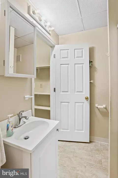 Bath - 6 Delight Ave, Nottingham, MD 21236 photo 1 of 5