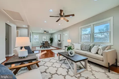 Living - 5531 Ritter Ave, Baltimore, MD 21206 photo 2 of 6