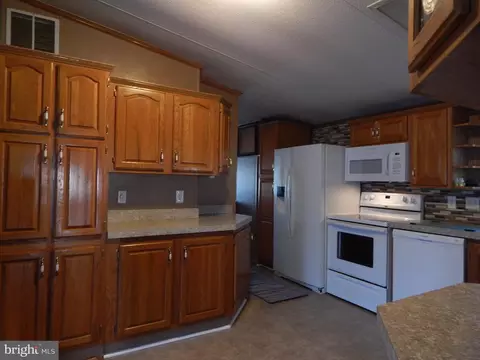 3215 Everlasting Ln, Middle River, MD 21220 photo 27