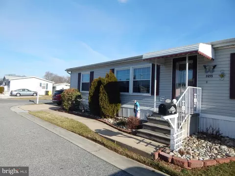 3215 Everlasting Ln, Middle River, MD 21220 photo 7