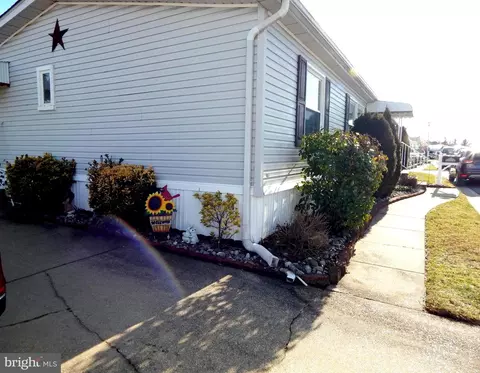 3215 Everlasting Ln, Middle River, MD 21220 photo 3