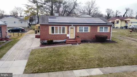 Exterior - 3702 Coronado Rd, Windsor Mill, MD 21244 photo 6 of 11