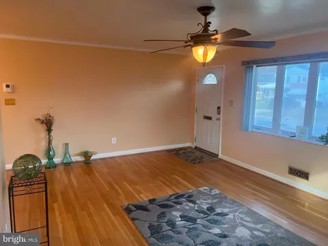 Living - 3702 Coronado Rd, Windsor Mill, MD 21244 photo 4 of 8