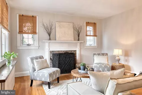 Living - 704 Regester Ave, Baltimore, MD 21212 photo 1 of 5