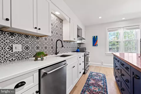Kitchen - 3016 Benson Mill Rd, Upperco, MD 21155 photo 3 of 4
