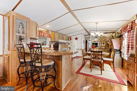 5 Mango Trl, Middle River, MD 21220 photo 8