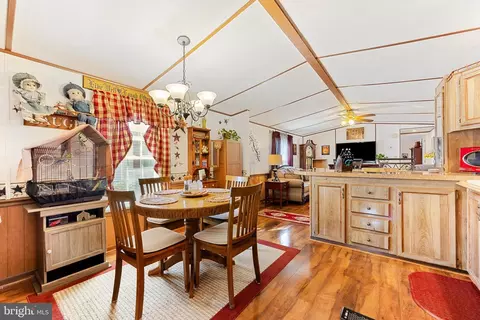 5 Mango Trl, Middle River, MD 21220 photo 10