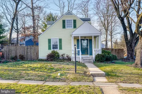 1832 Cromwood Rd, Parkville, MD 21234