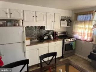 3017 Freeway, Halethorpe, MD 21227 photo 2